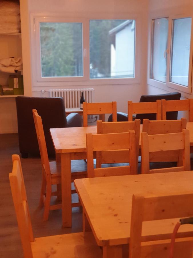 Chalet Jaune Charmant Som Sarcenas Екстер'єр фото